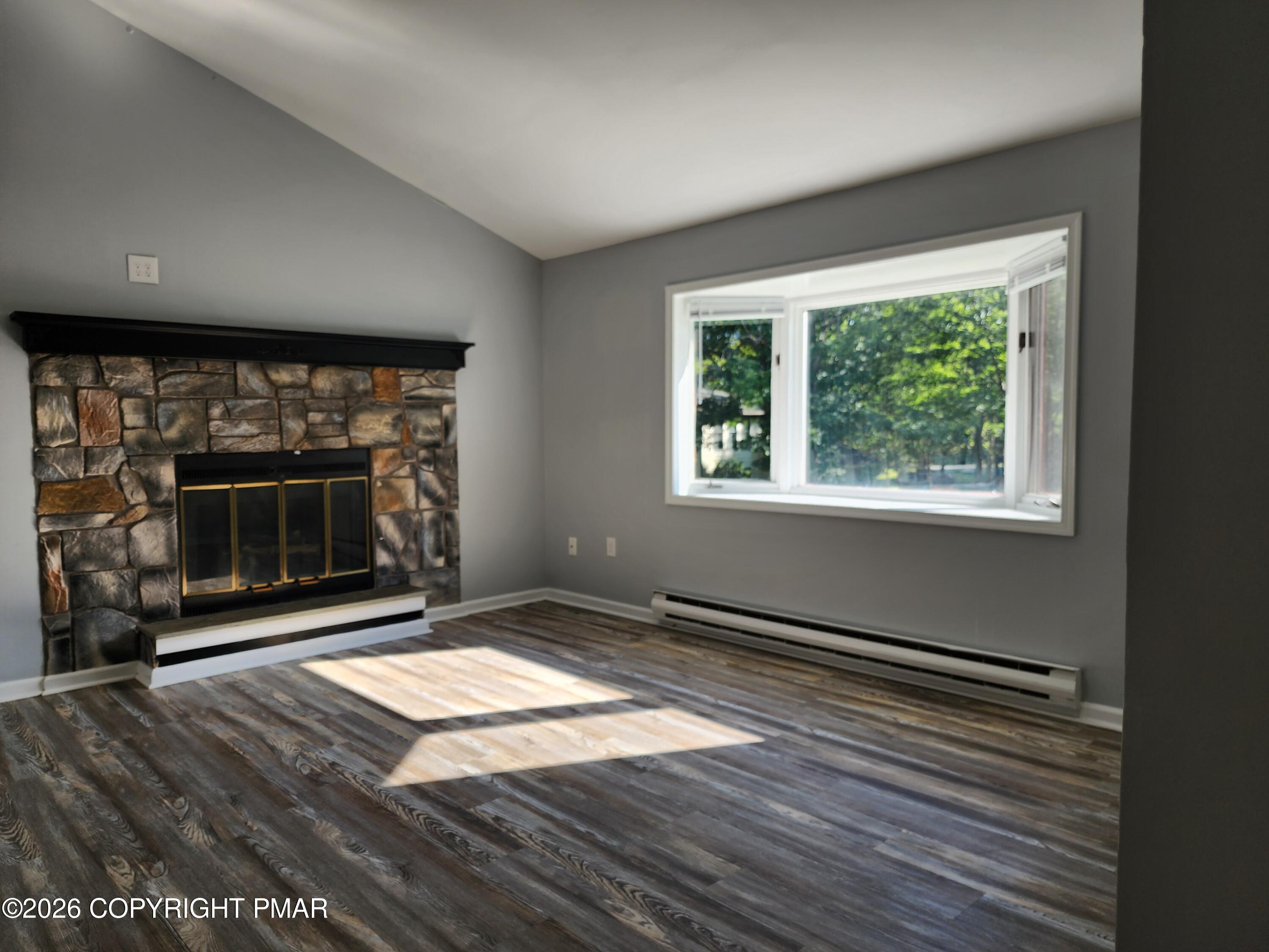 15 Pointe Street 2nd Floor Property Photo 2