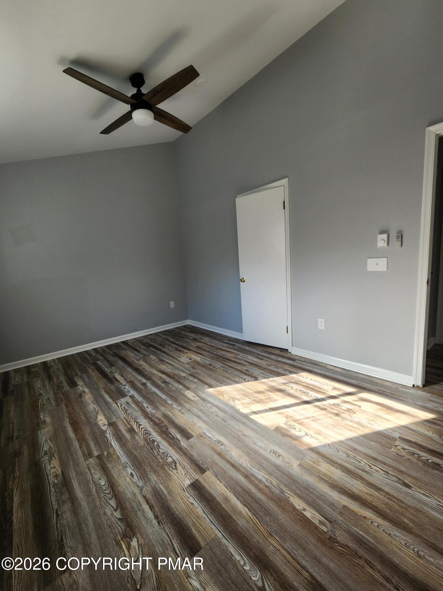 15 Pointe Street 2nd Floor Property Photo 5