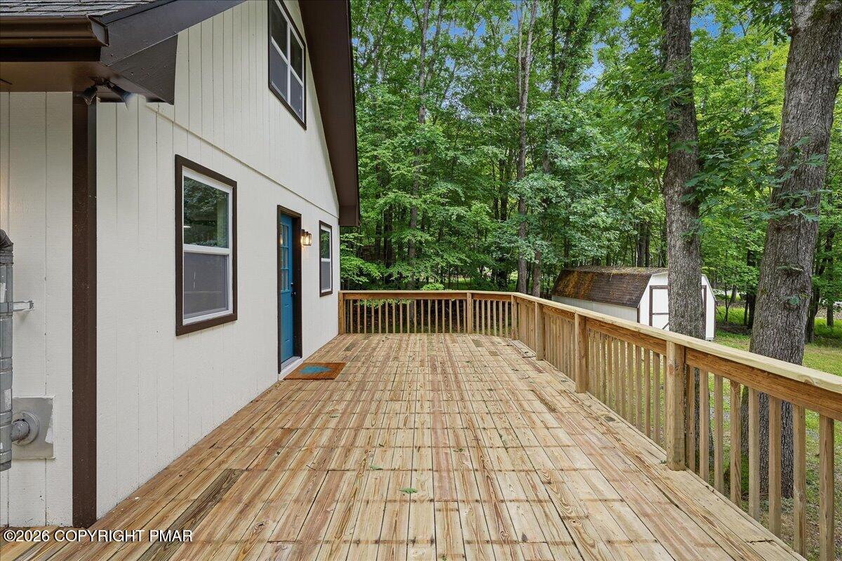 2569 Birch Hollow Drive Property Photo 4