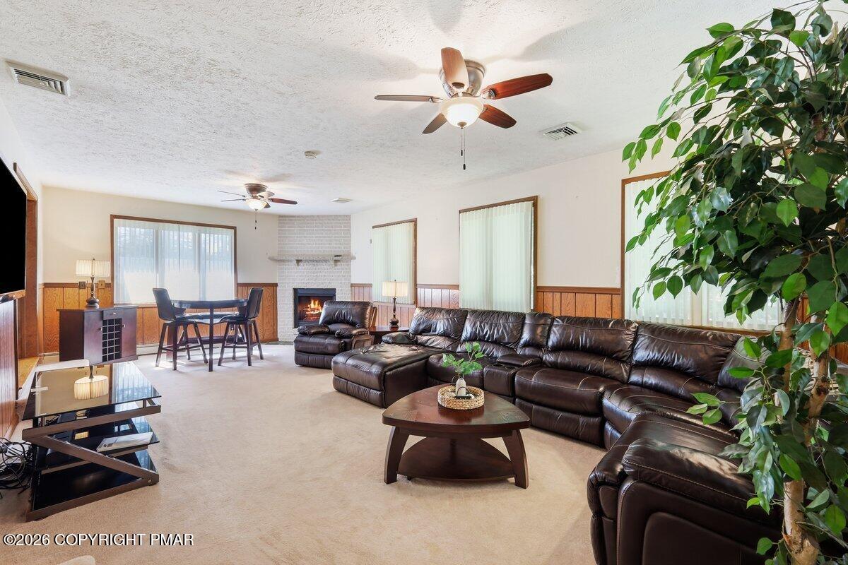 123 Meadow Road Property Photo 11