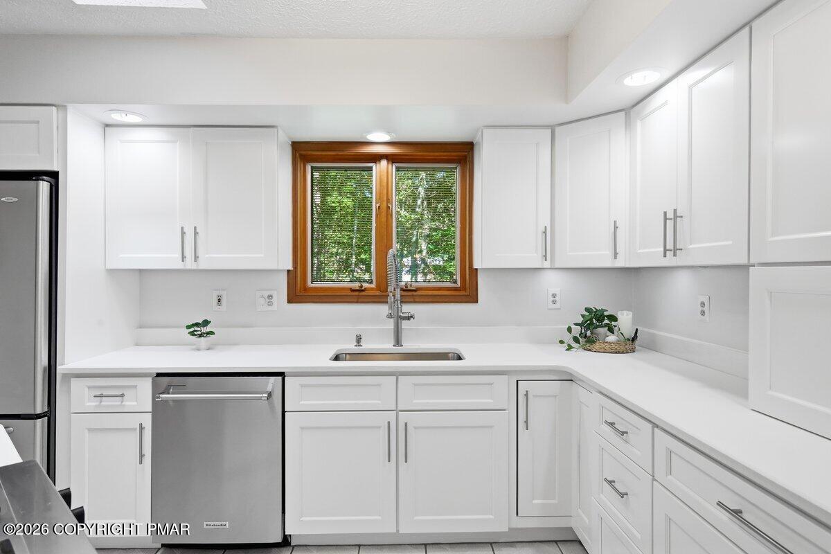 123 Meadow Road Property Photo 19