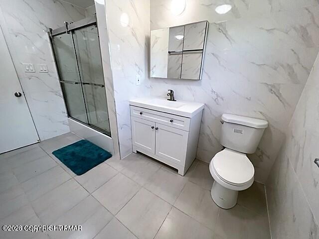 203 Center Road Property Photo 24