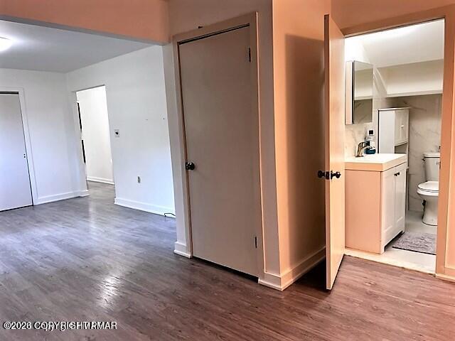 203 Center Road Property Photo 33