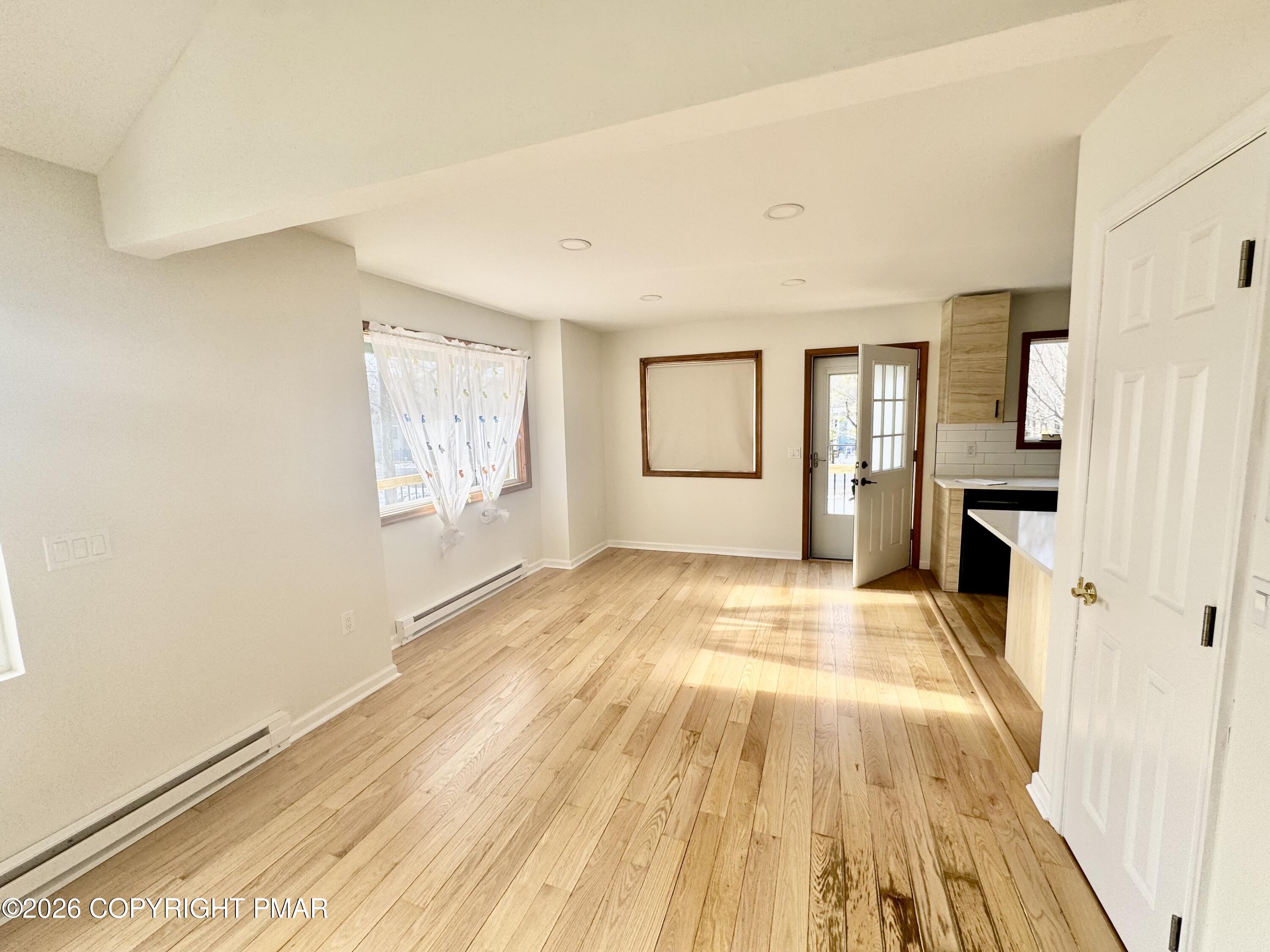7067 Vista Drive Property Photo 10
