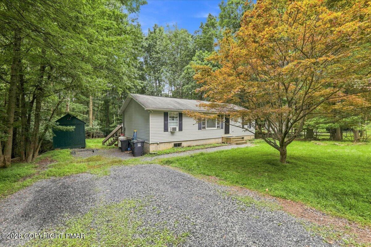 8867 Kings Way Property Photo 3