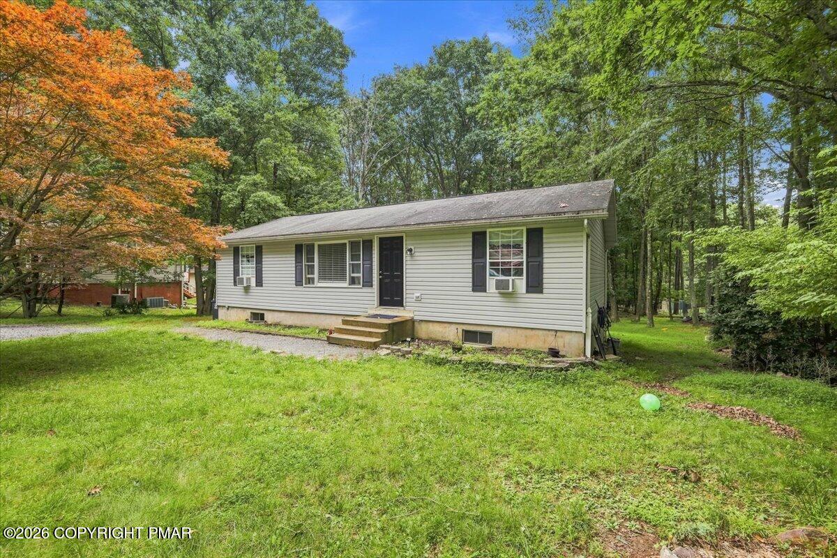 8867 Kings Way Property Photo 4