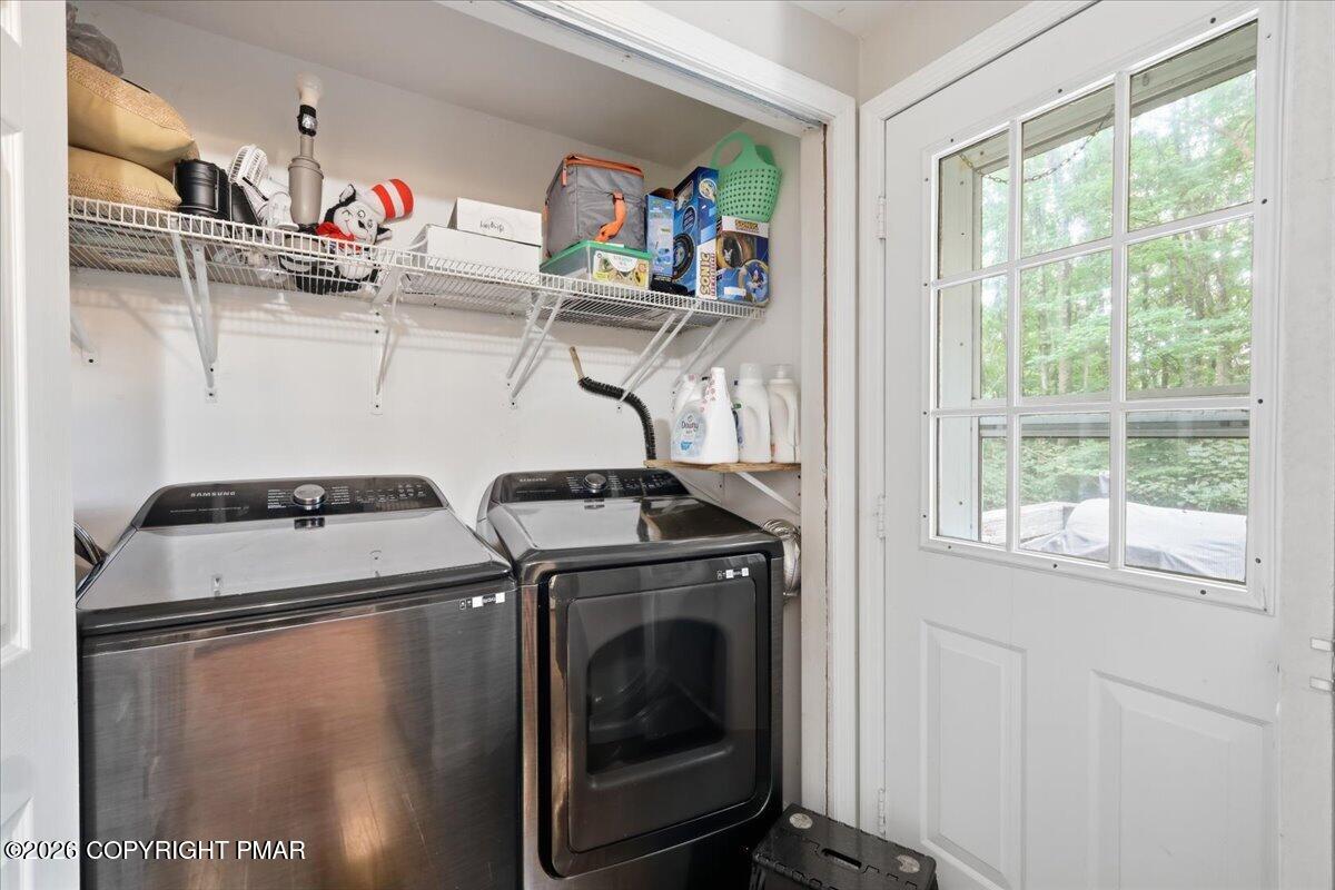 8867 Kings Way Property Photo 18