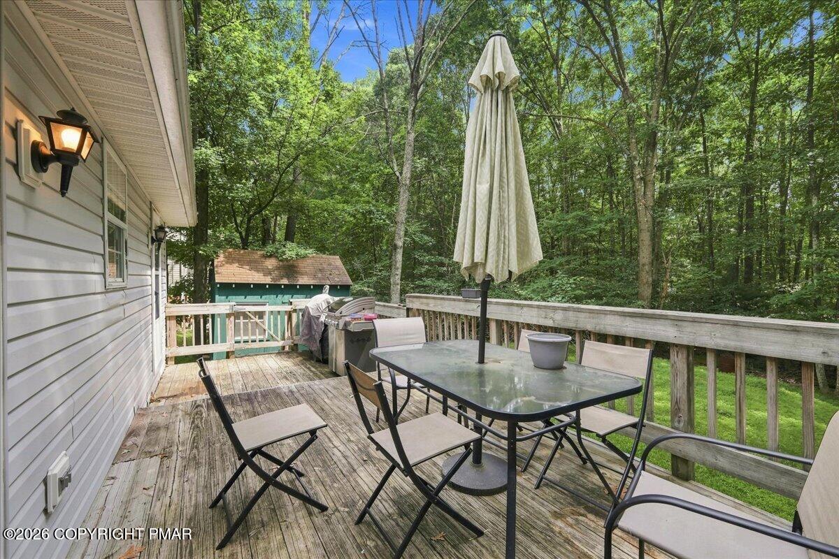 8867 Kings Way Property Photo 37