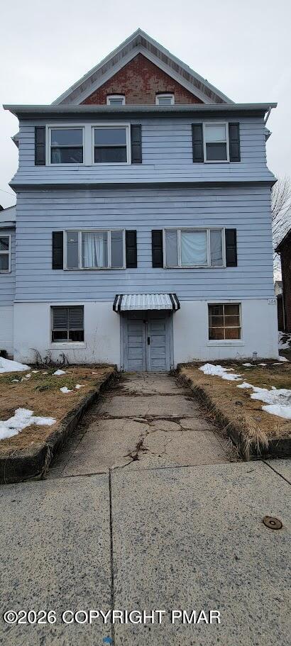 154 Garibaldi Avenue 3 Property Photo 1