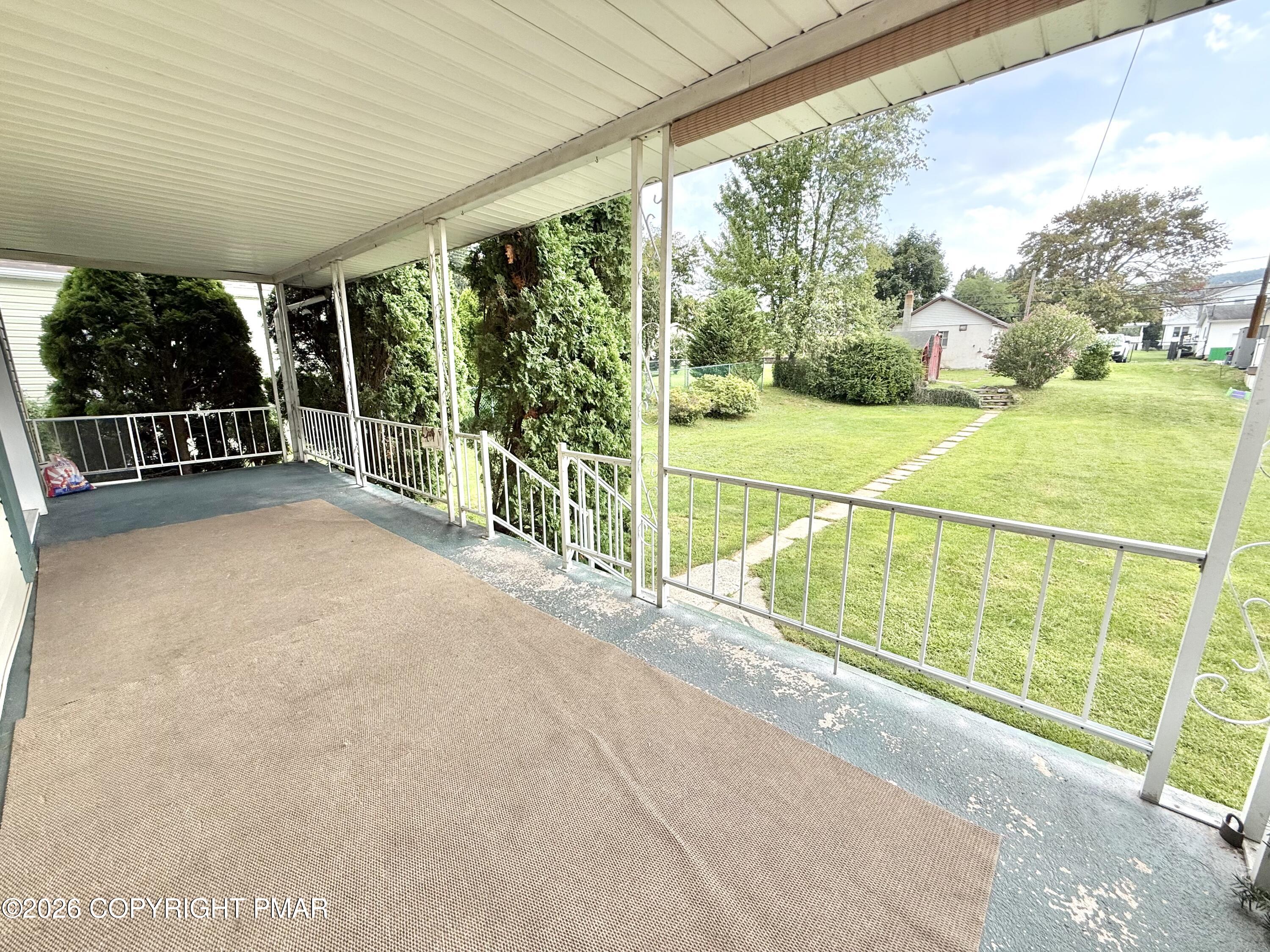 1022 North Street Property Photo 32