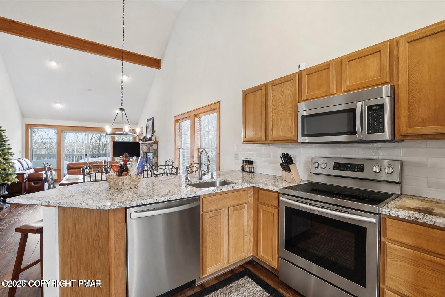 207 Sycamore Court Property Photo 15