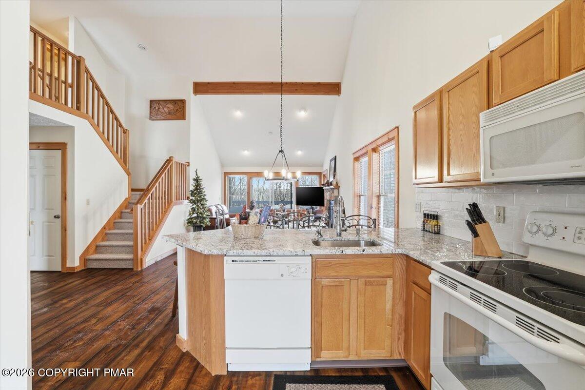 207 Sycamore Court Property Photo 16