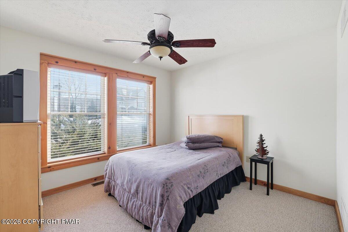 207 Sycamore Court Property Photo 20