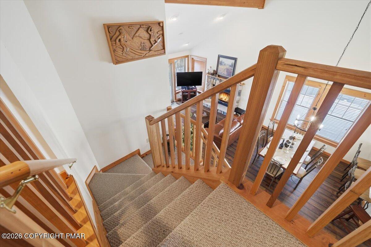 207 Sycamore Court Property Photo 23
