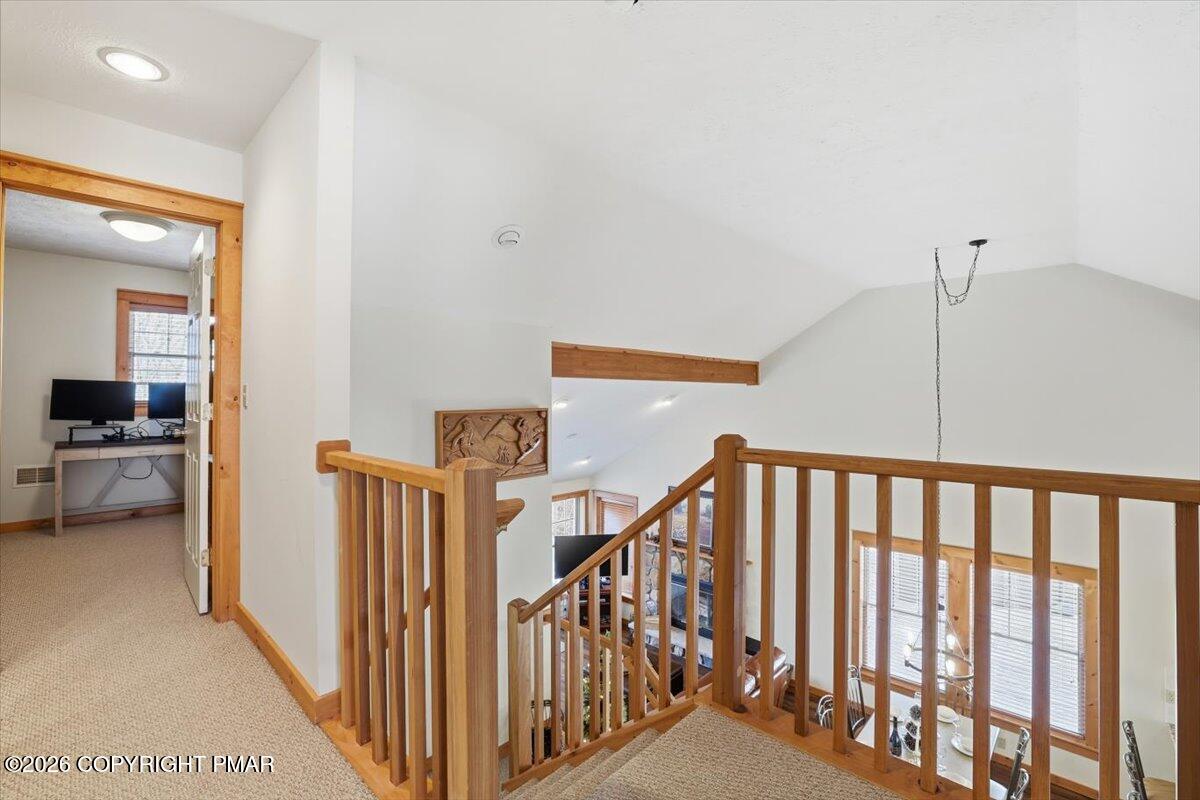 207 Sycamore Court Property Photo 24