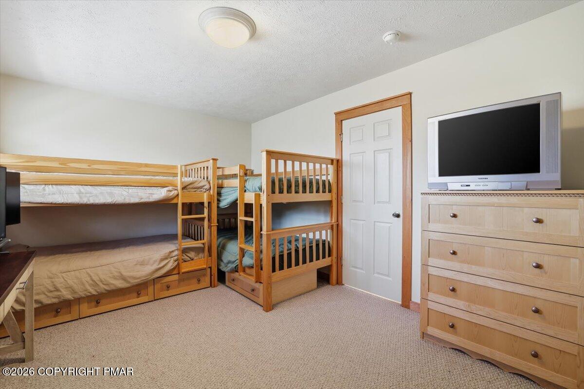 207 Sycamore Court Property Photo 25