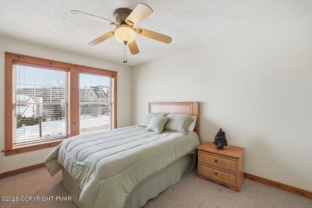 207 Sycamore Court Property Photo 29