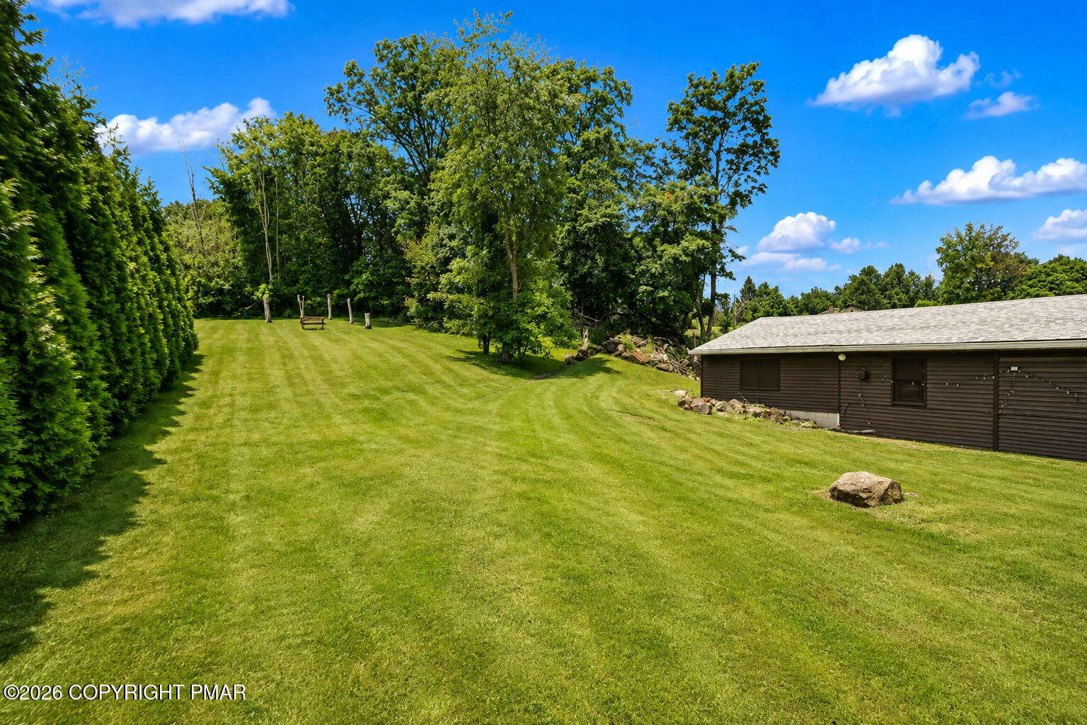 286 S Easton Belmont Pike Property Photo 3