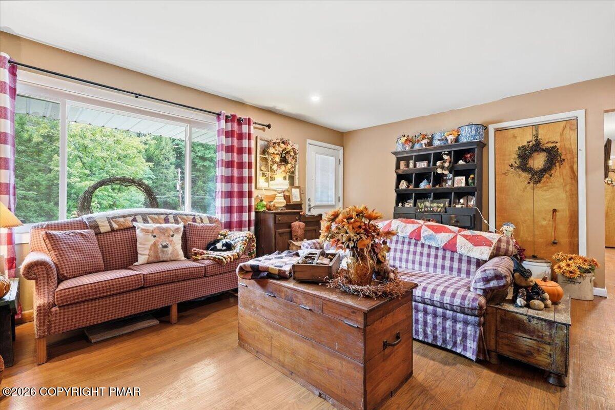 20 Serfass Lane Property Photo 11