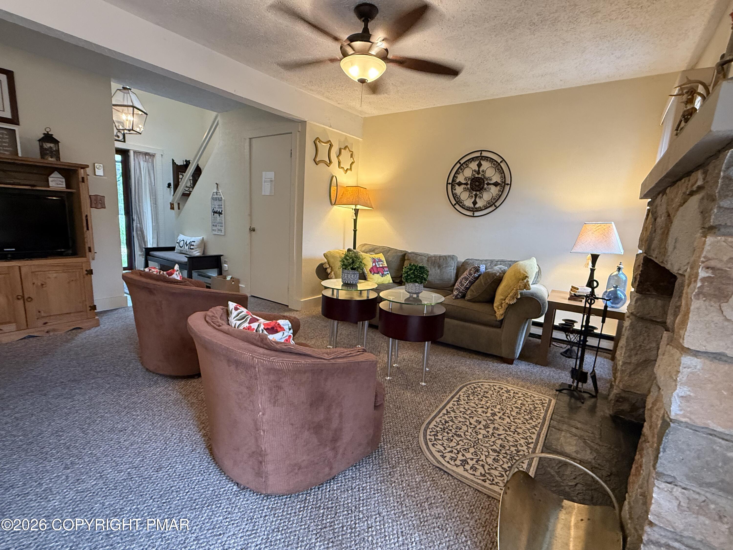 120 Snow Ridge Circle Property Photo 3