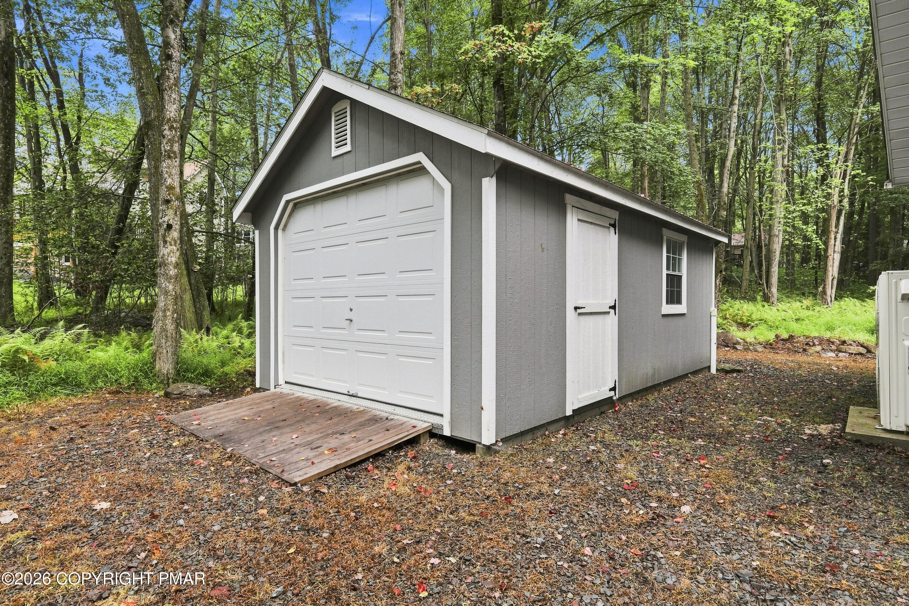 218 Onawa Trail Property Photo 8