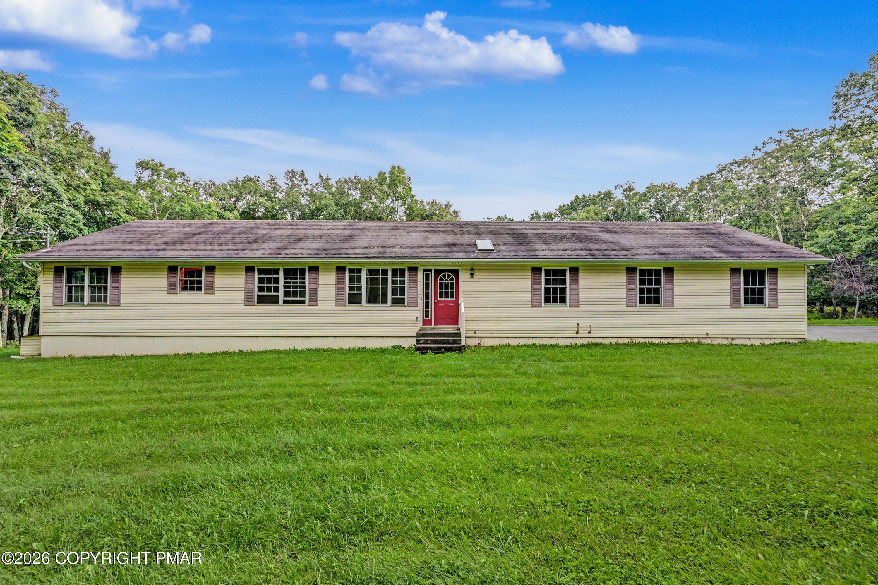 107 Sportsmans Trail Property Photo 6