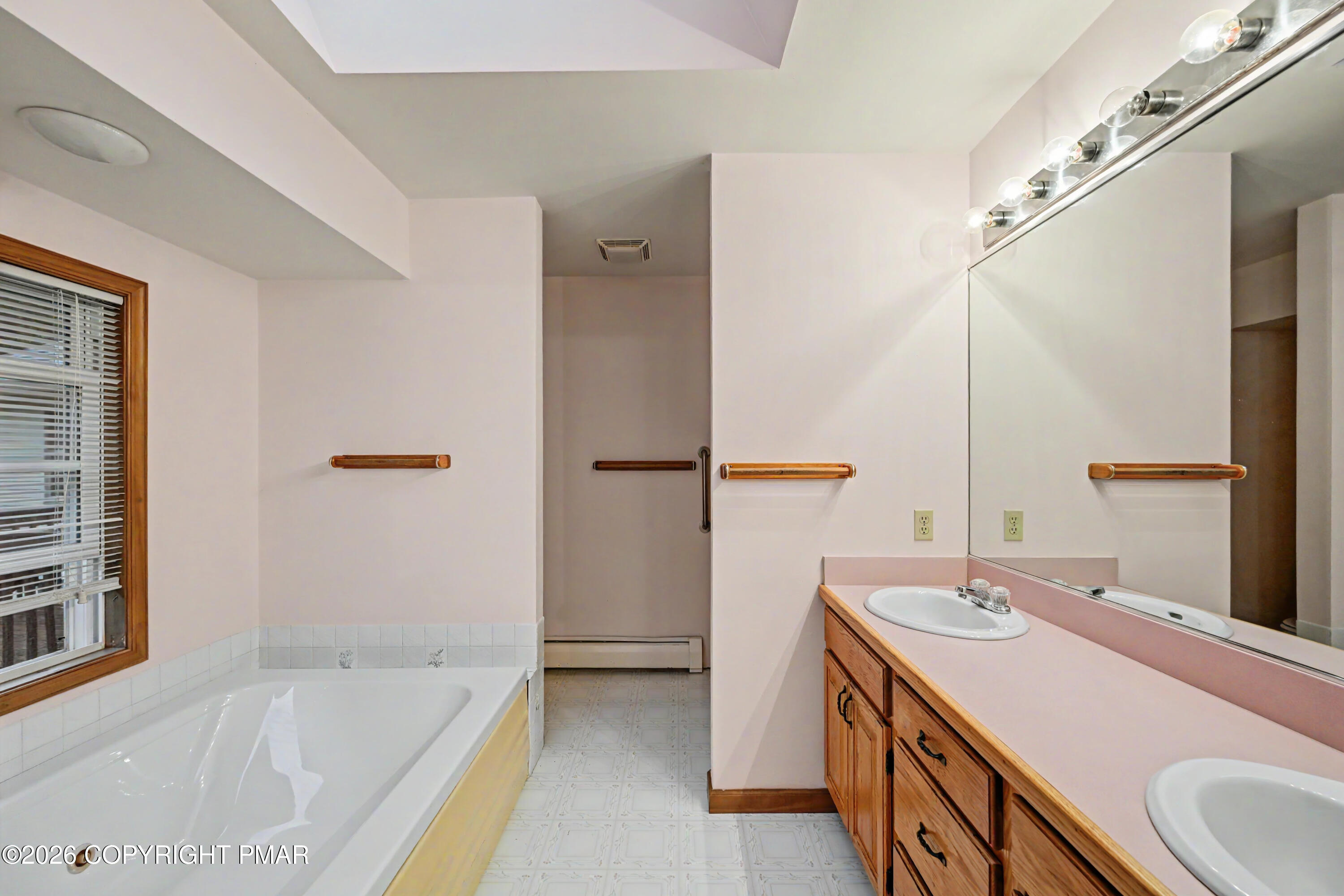107 Sportsmans Trail Property Photo 20
