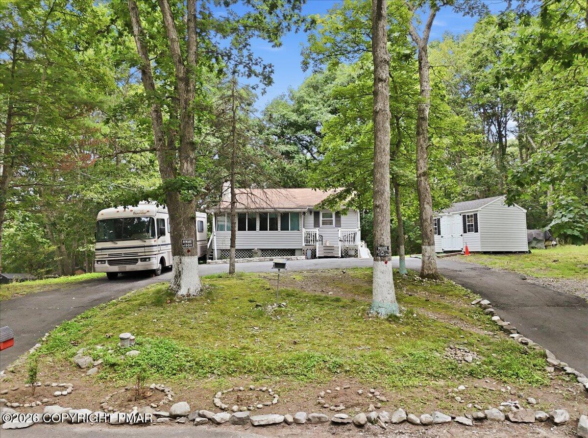 261 Wynding Way Property Photo 3