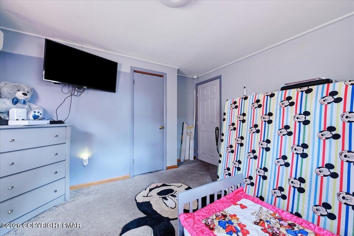 261 Wynding Way Property Photo 16