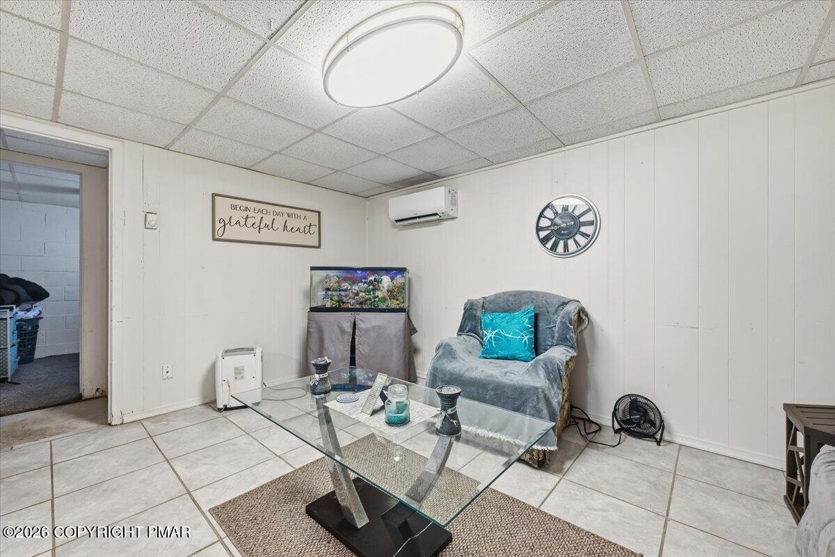 261 Wynding Way Property Photo 33