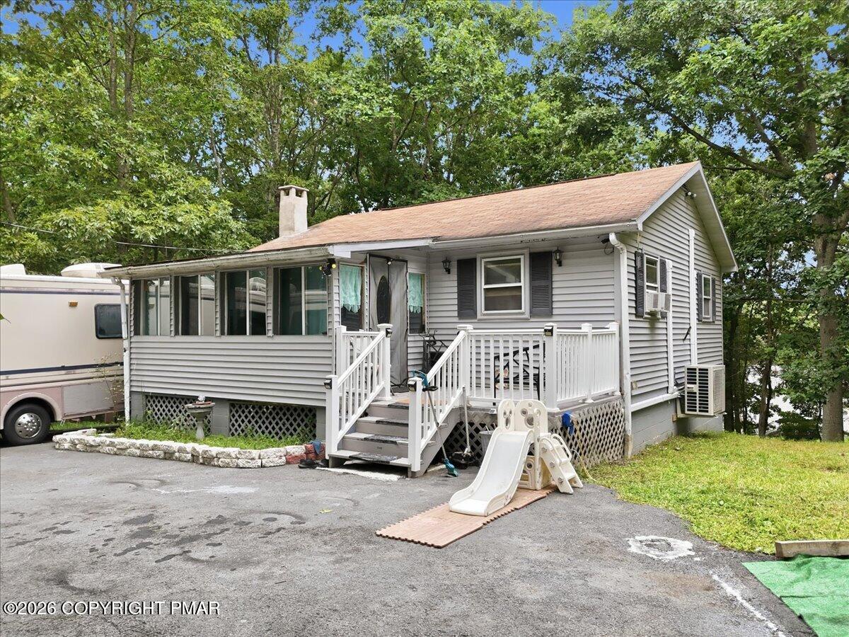 261 Wynding Way Property Photo 47