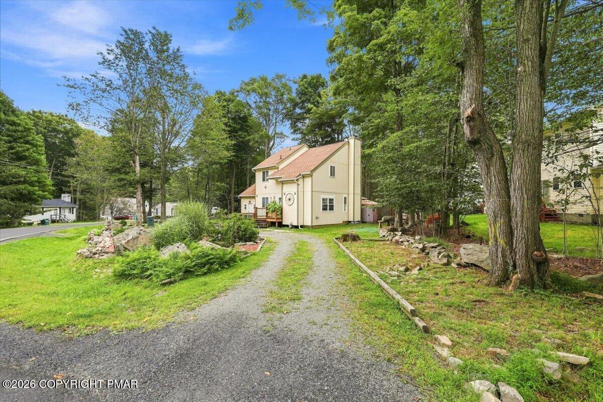 2385 Winding Way Property Photo 34