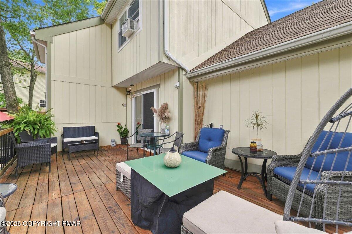 2385 Winding Way Property Photo 46