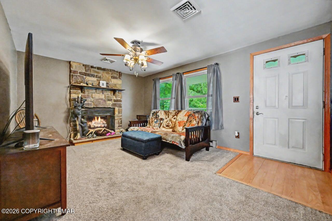 634 Towamensing Trail Property Photo 6