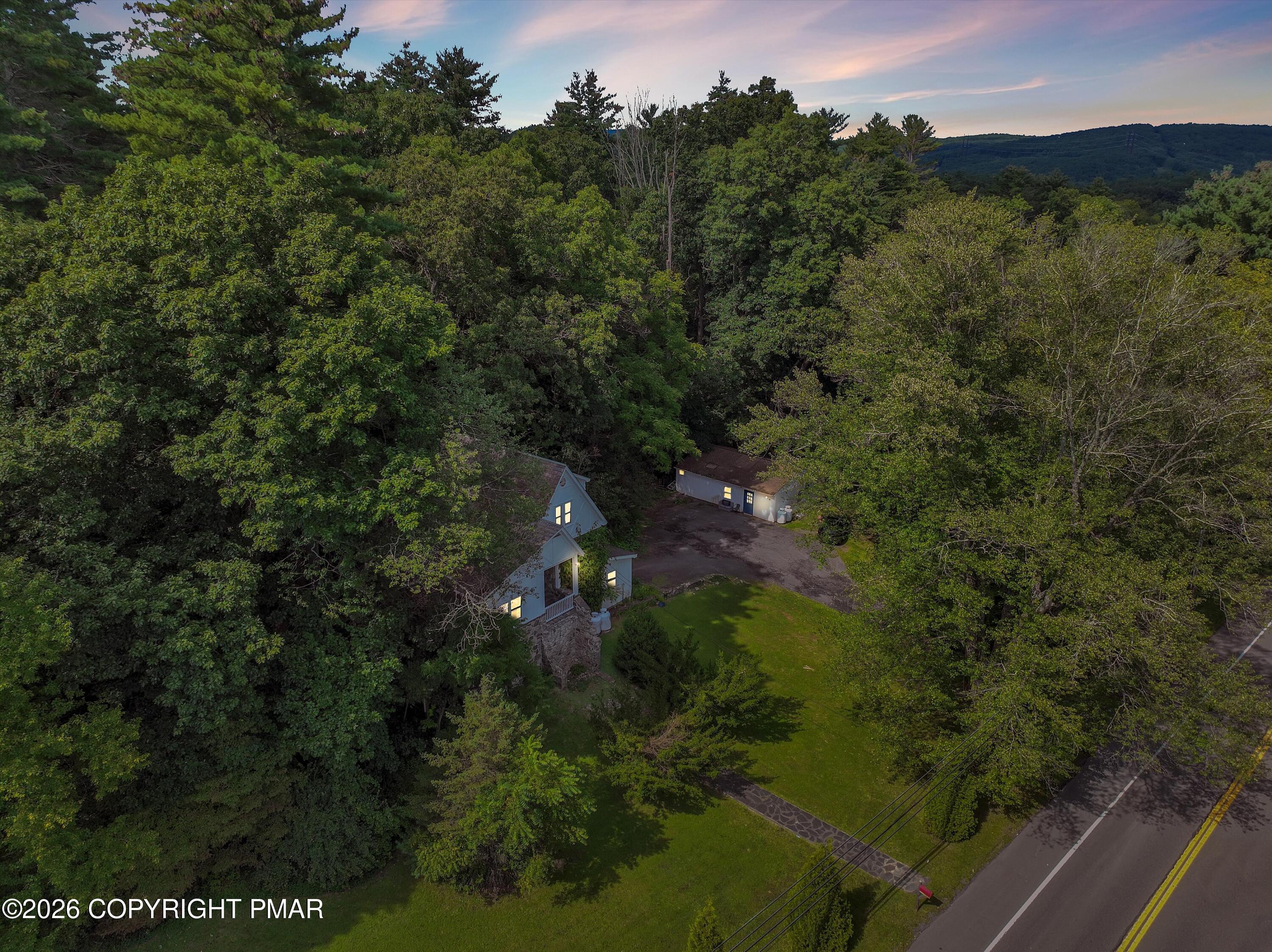 5951 Milford Road Property Photo 11