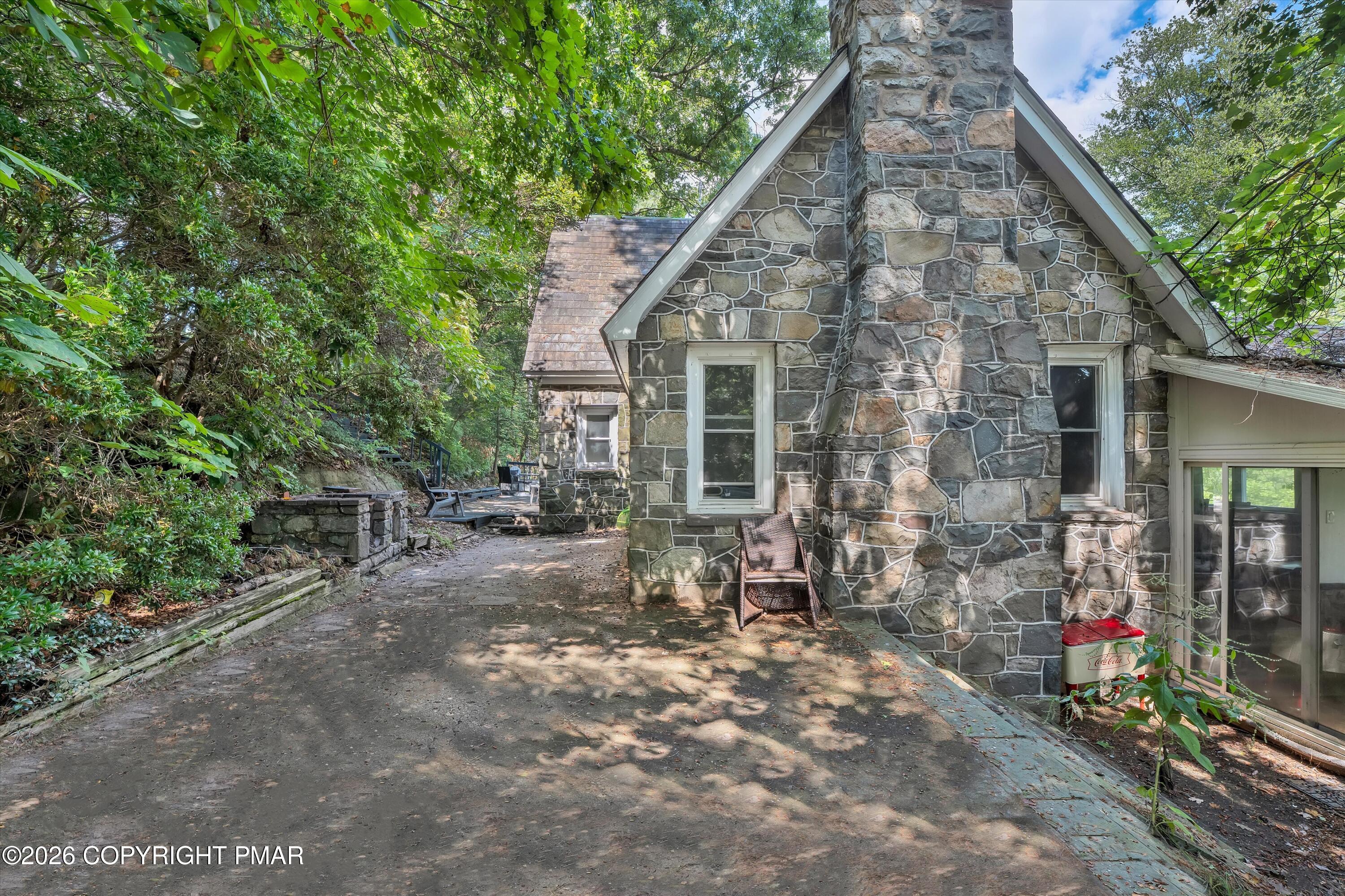 5951 Milford Road Property Photo 38