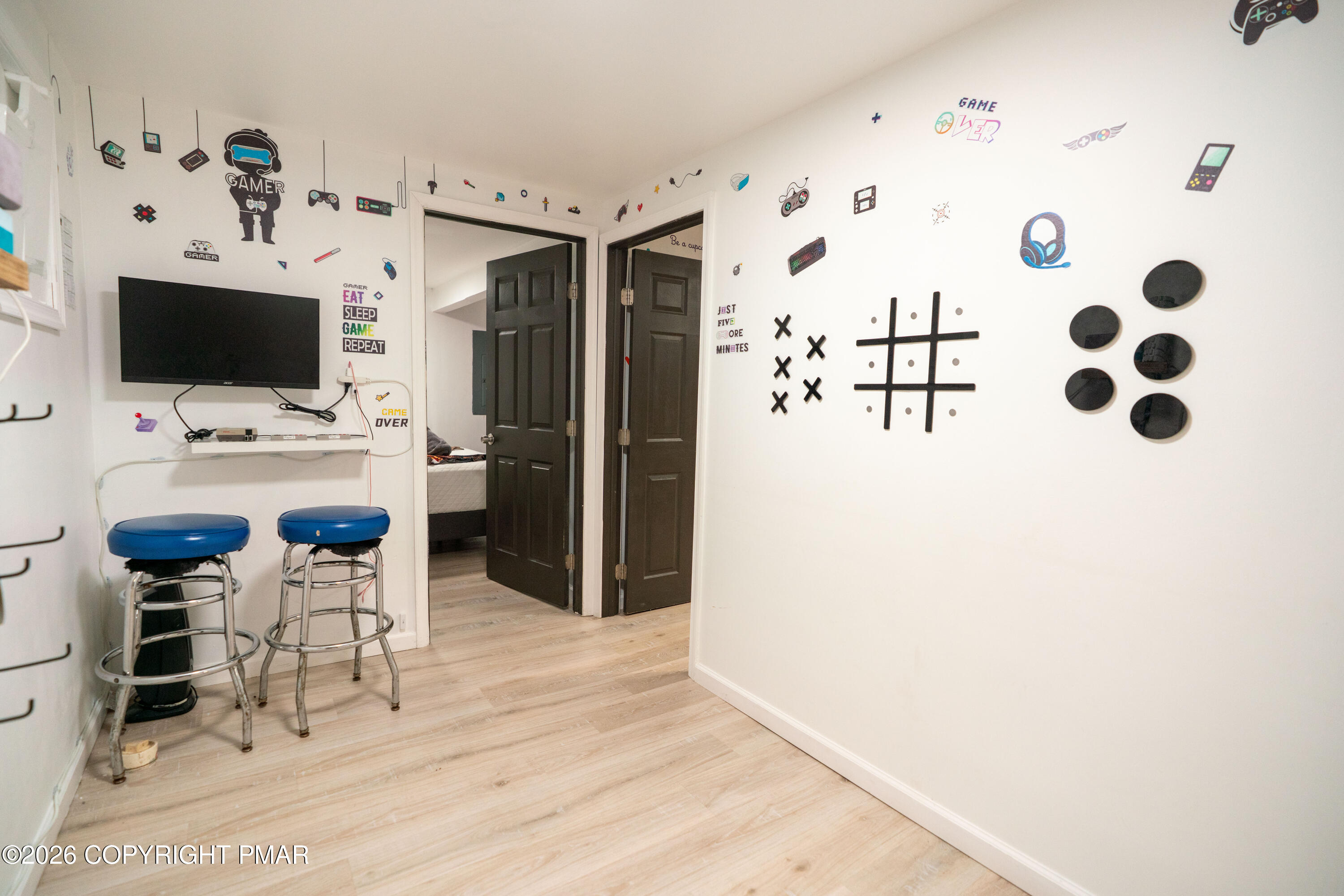 9688 Stony Hollow Drive Property Photo 17