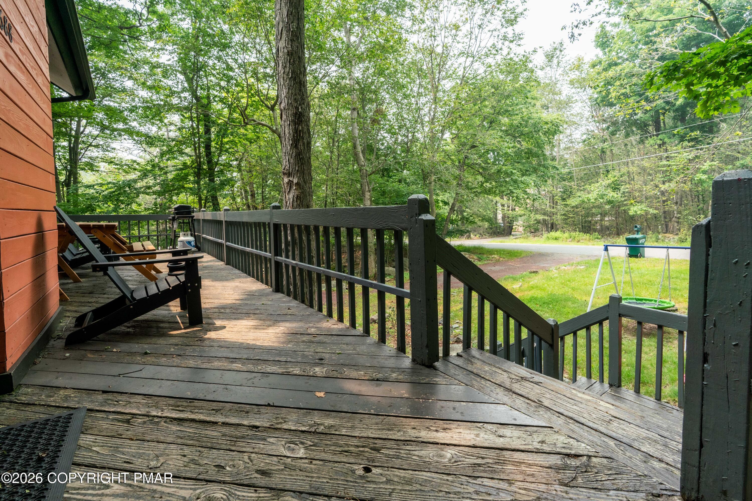 9688 Stony Hollow Drive Property Photo 27