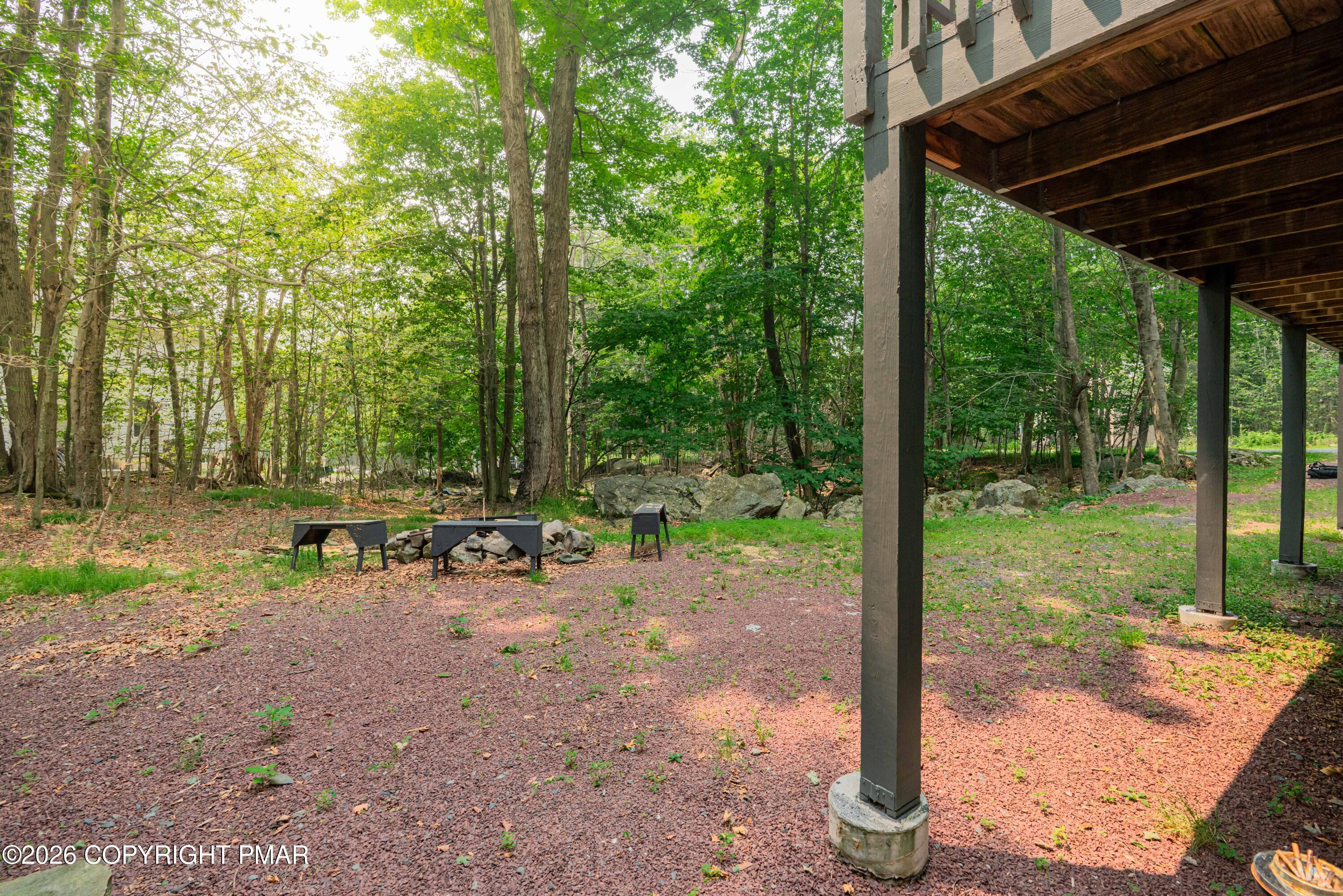 9688 Stony Hollow Drive Property Photo 29
