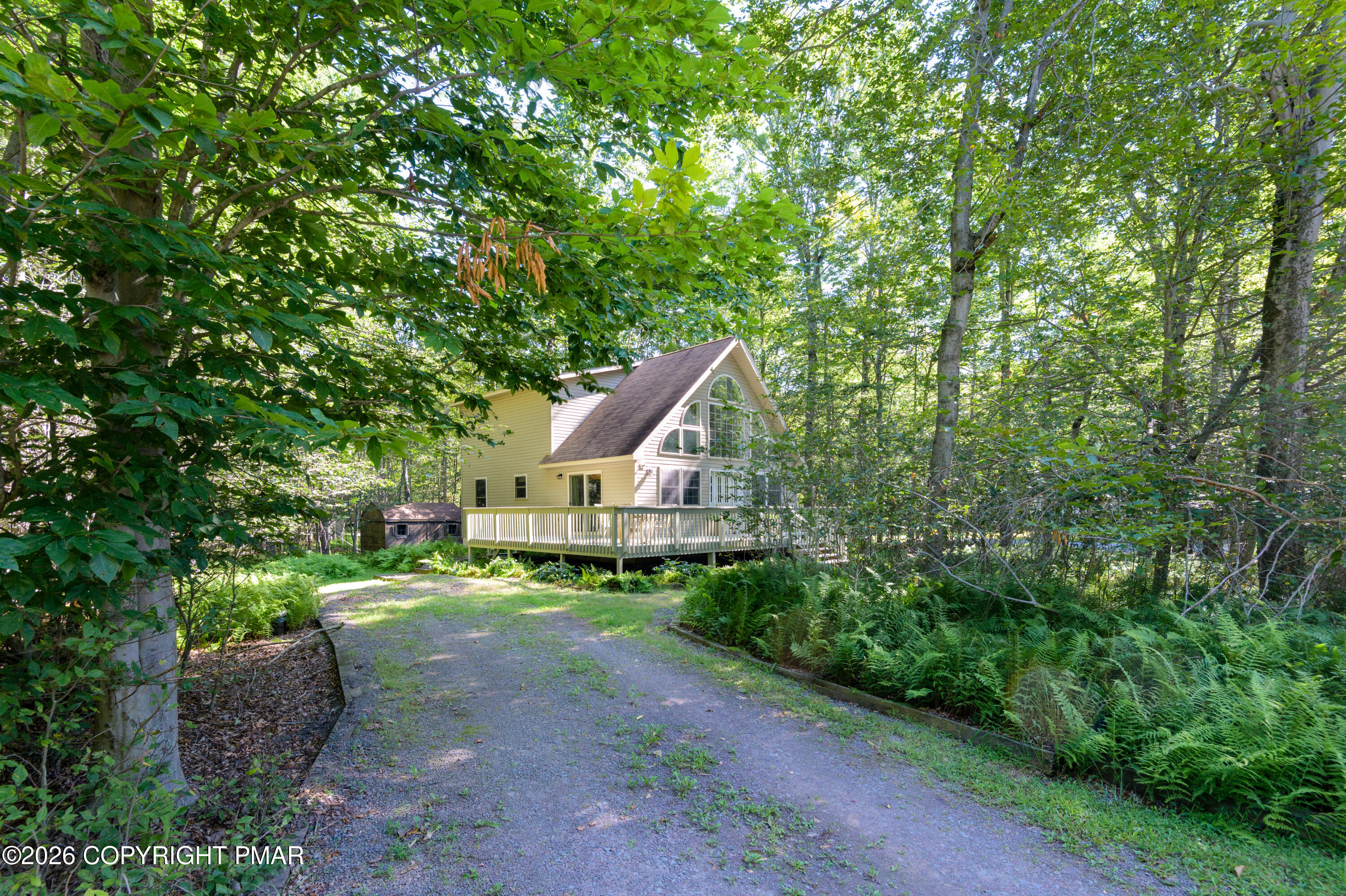 2086 Lehigh Drive Property Photo 2