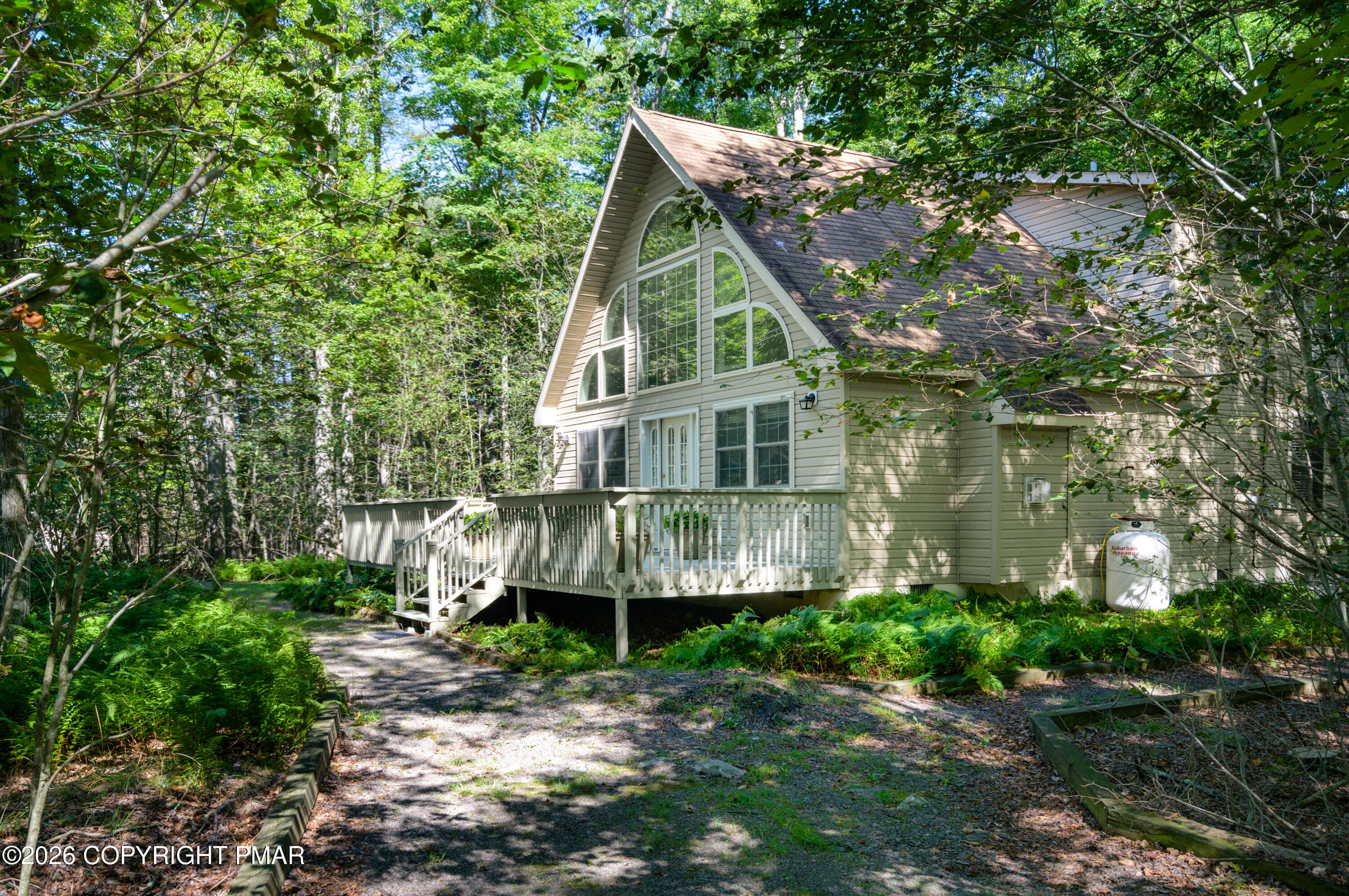 2086 Lehigh Drive Property Photo 3