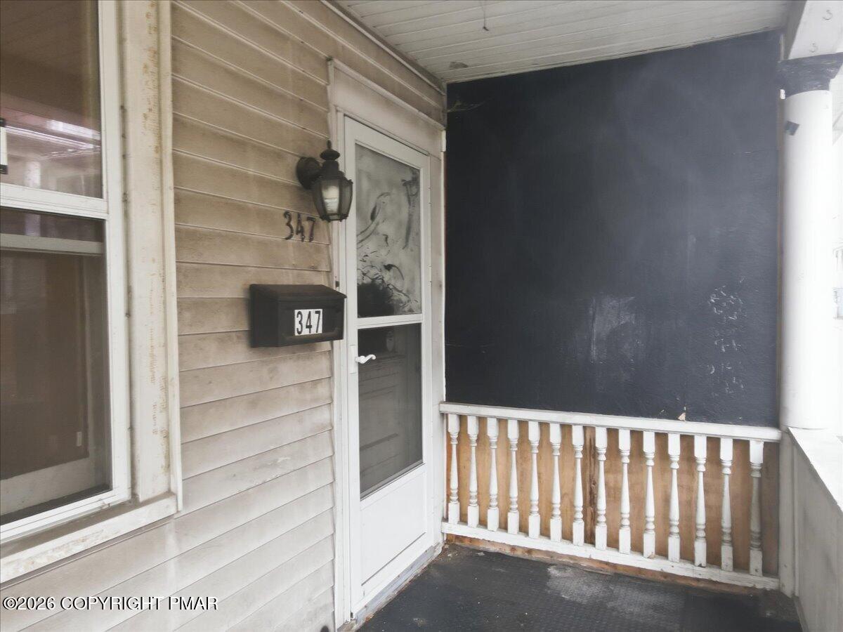 347 W Kline Avenue Property Photo 6