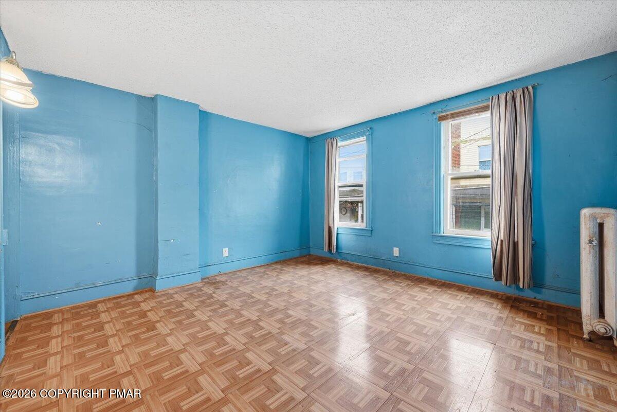 347 W Kline Avenue Property Photo 27