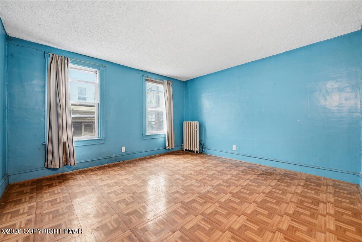 347 W Kline Avenue Property Photo 29