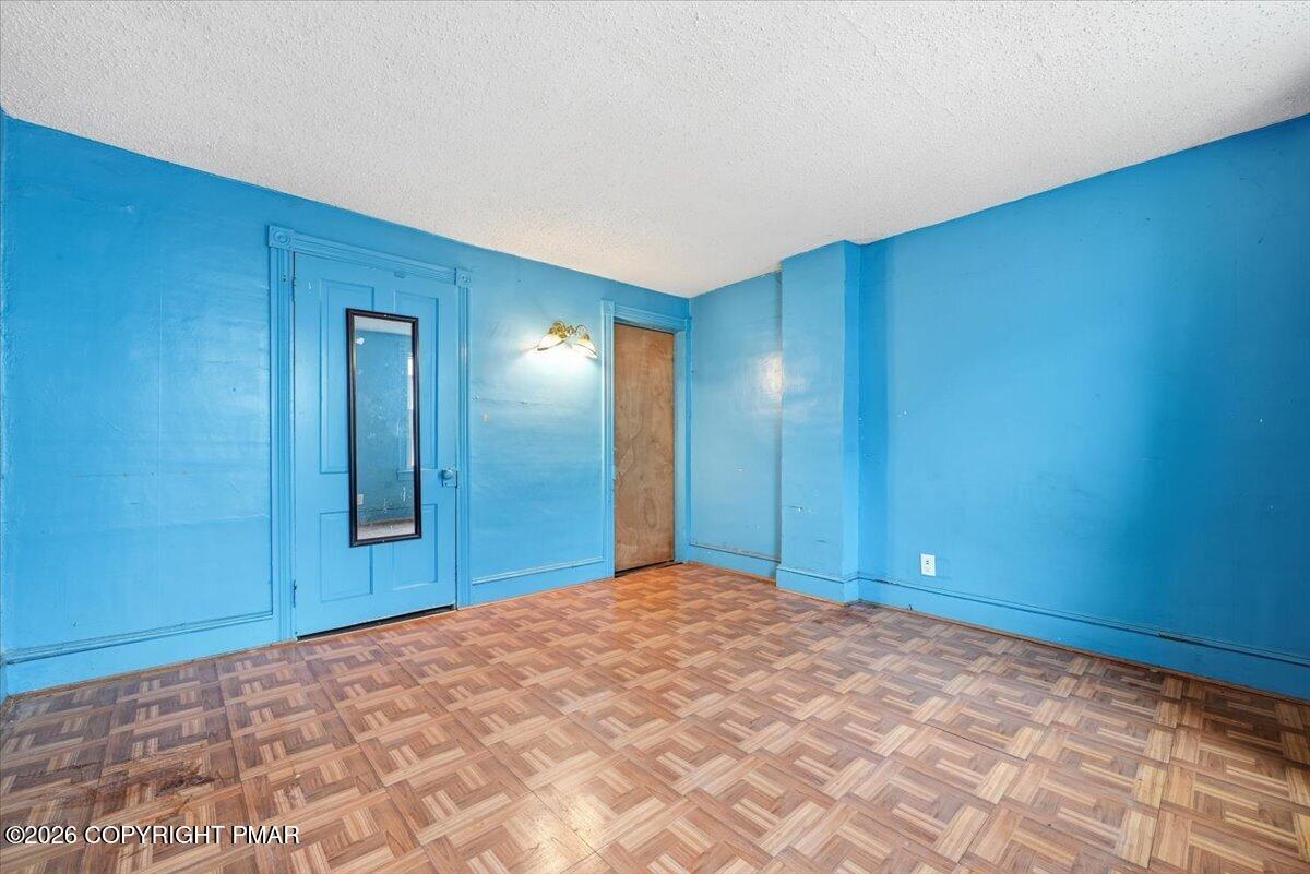 347 W Kline Avenue Property Photo 30