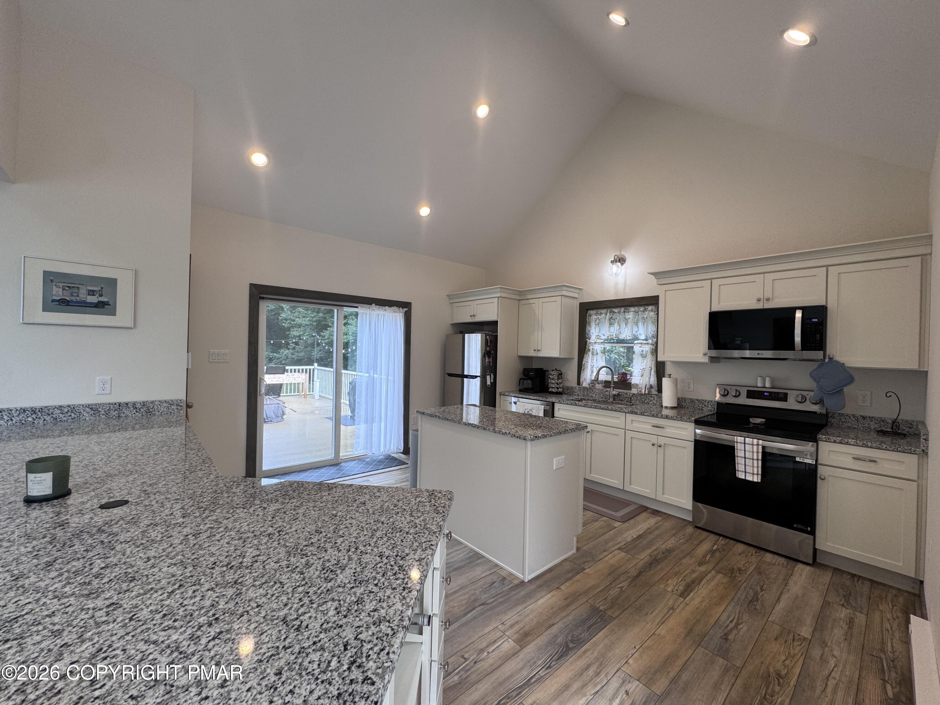 115 Hawthorn Road Property Photo 4