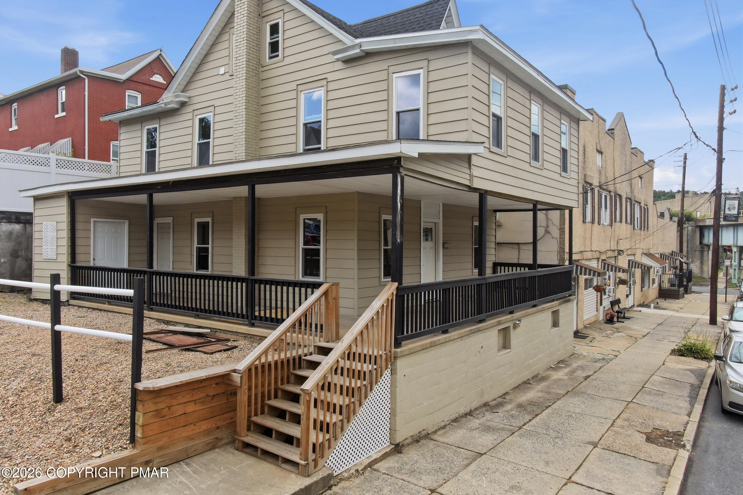 509 3rd Street Property Photo 2