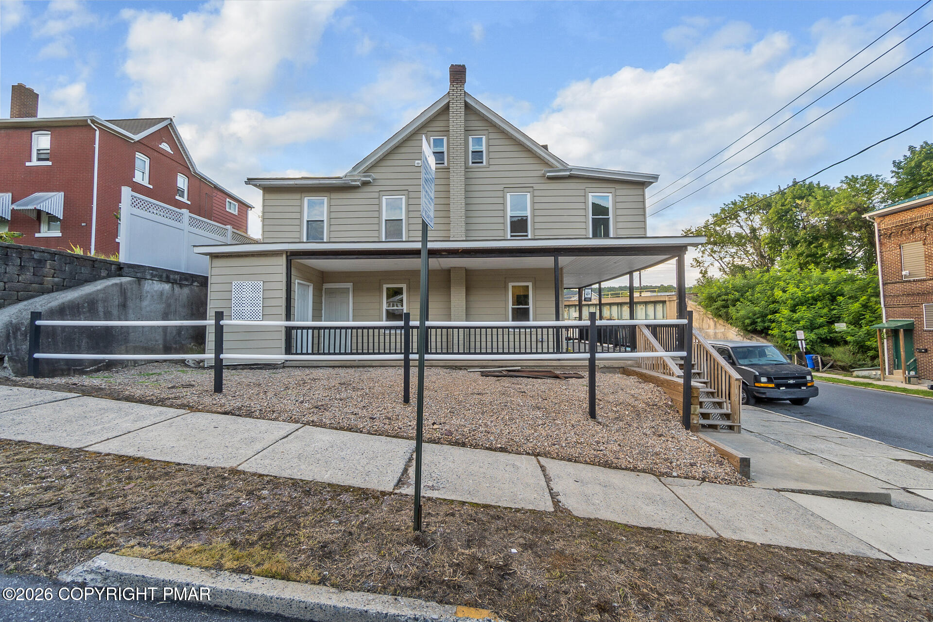 509 3rd Street Property Photo 3
