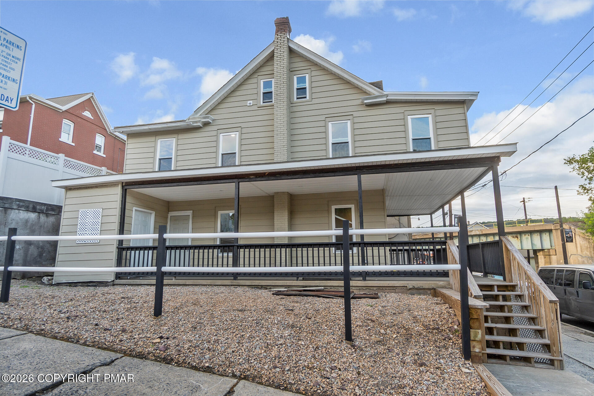 509 3rd Street Property Photo 4