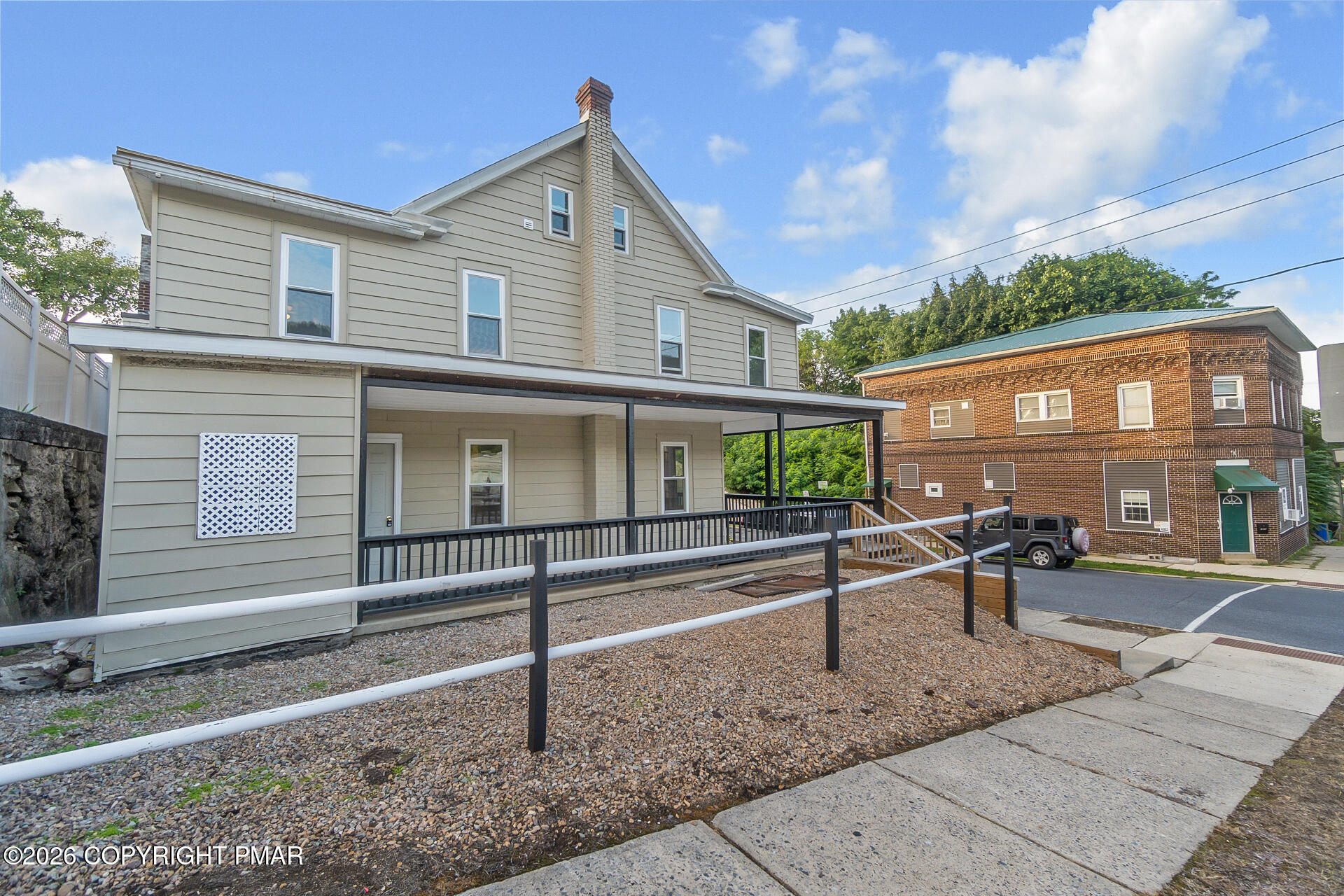 509 3rd Street Property Photo 6